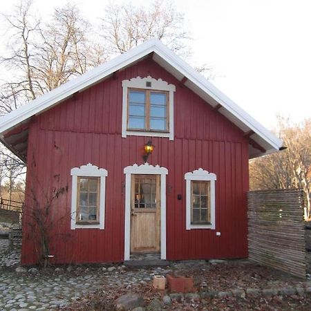 Beautiful Apartment Close To Lake Maelaren Sodertalje Bagian luar foto
