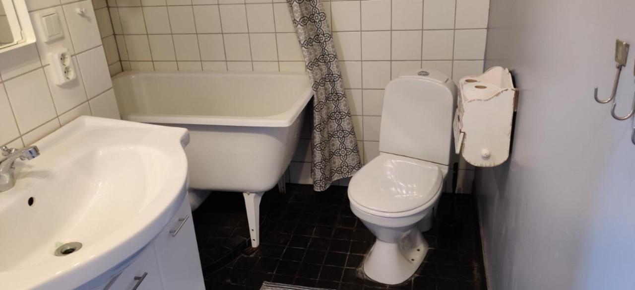 Beautiful Apartment Close To Lake Maelaren Sodertalje Bagian luar foto